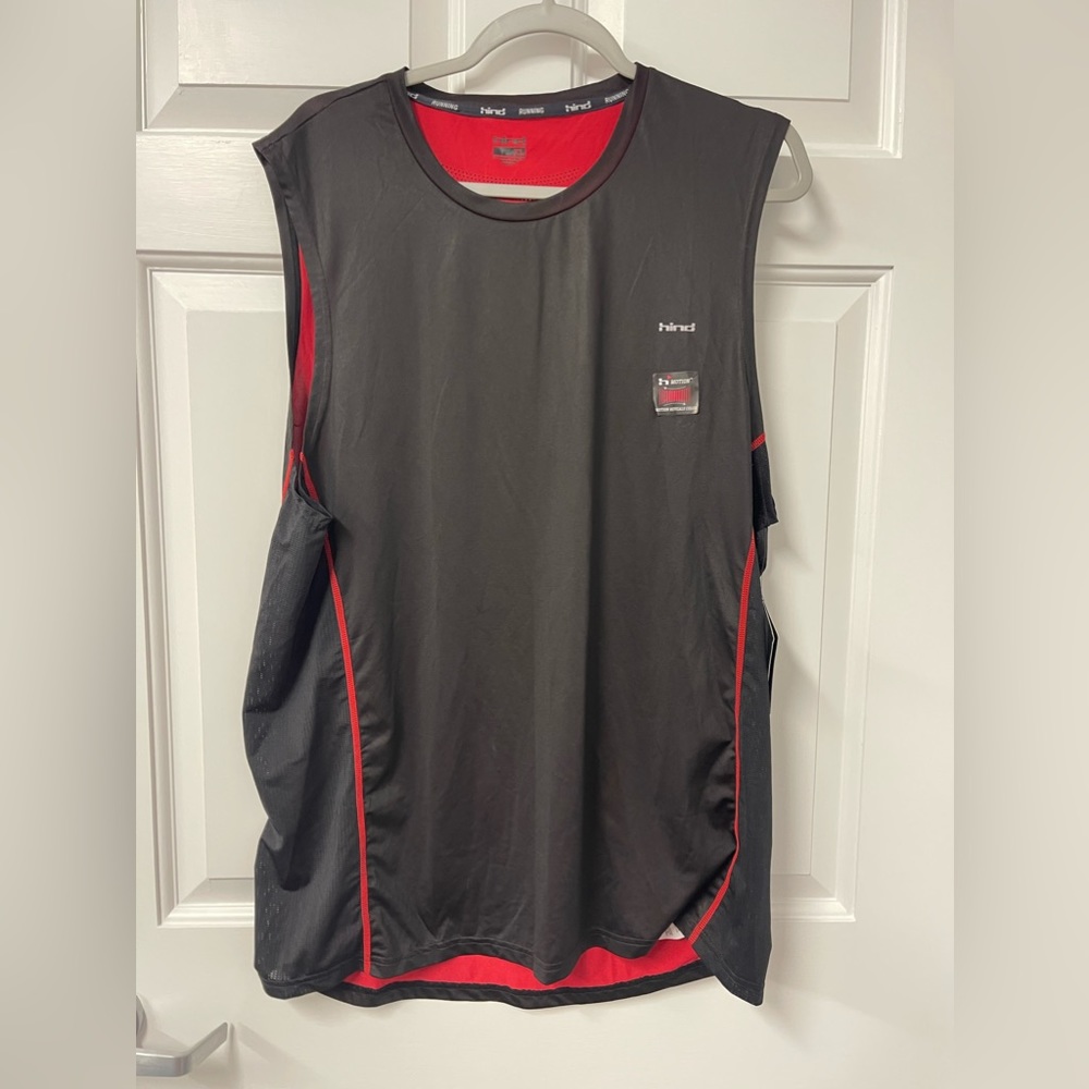 New with tags men’s XL Hind running tank top black with red accents